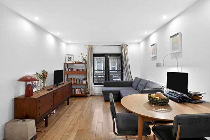 1 Bedroom Apartment To Rent In Graham Road, London, E8