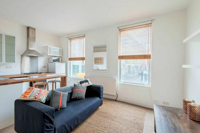 1 Bedroom Flat To Rent In Bayham Street, Camden Town, NW1