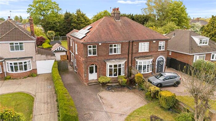 4 Bedroom Semi-Detached House For Sale In Laceby Road, Grimsby, N E Lincs, DN34