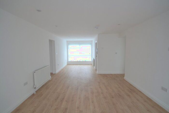 2 Bedroom Property To Rent In Heath View, London, N2