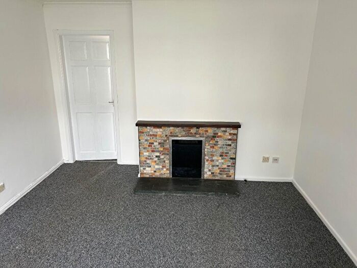 3 Bedroom Semi-Detached House To Rent In Leamington Spa, CV31