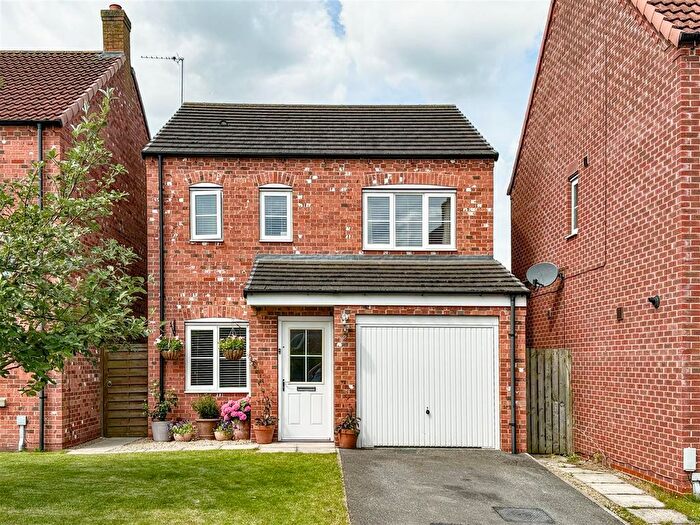 3 Bedroom Detached House For Sale In Suskers Close, Easingwold, York, YO61