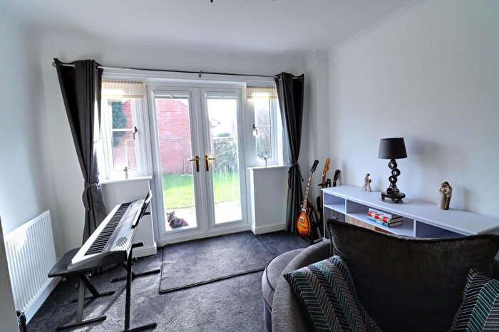 4 Bedroom Detached House For Sale In Swansmoor Drive, Hixon, ST18