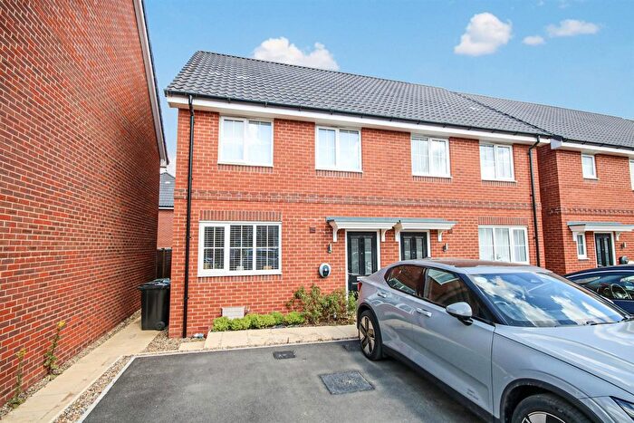 3 Bedroom Semi-detached House For Sale In Scott-Moncrieff Street, Cringleford, NR4