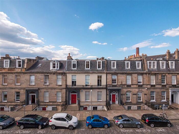2 Bedroom Flat To Rent In Forth Street, Edinburgh, EH1