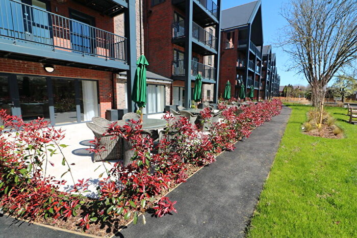 1 Bedroom Retirement Property For Sale In London Road, Southend-on-Sea, SS1