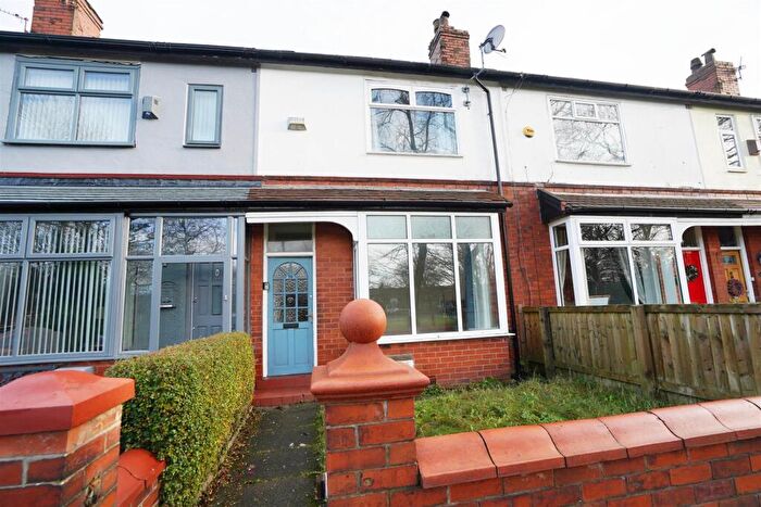 2 Bedroom Terraced House For Sale In Parkdale Road, Bolton, BL2