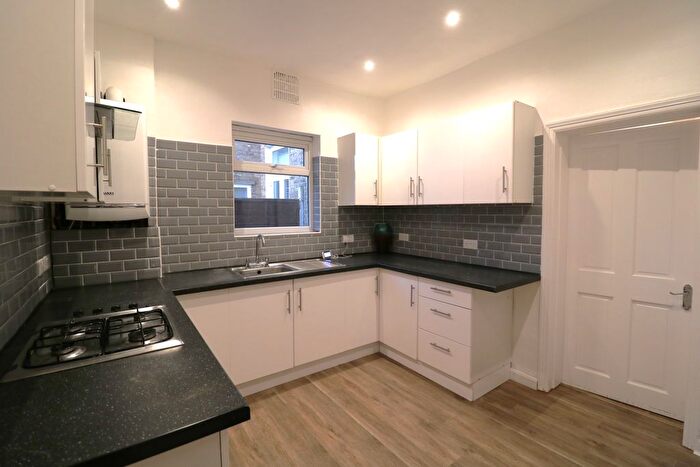 3 Bedroom Terraced House For Sale In Headcorn Road, Thornton Heath, CR7