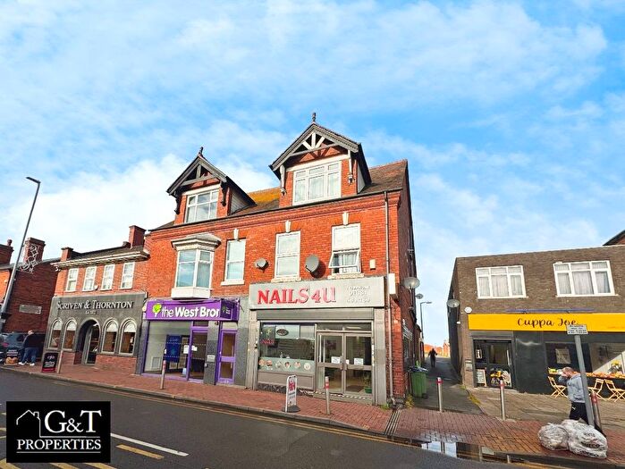 2 Bedroom Flat To Rent In High Street, Cradley Heath, B64