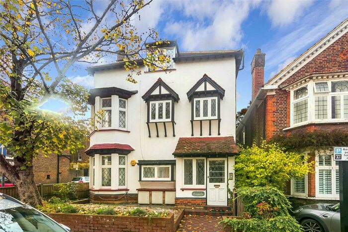 2 Bedroom Flat To Rent In Mount Ararat Road, Richmond, TW10