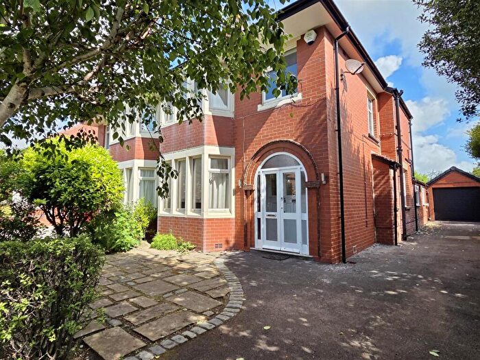 3 Bedroom Semi-Detached House For Sale In Albany Road, Lytham St Annes, FY8