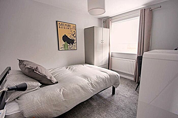 4 Bedroom Semi-Detached House To Rent In Habgood Drive, Durham, DH1