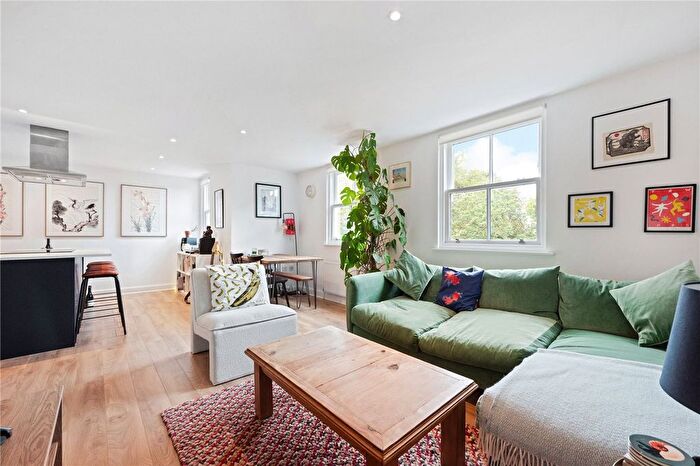 2 Bedroom Flat For Sale In Clapton Square, London, E5