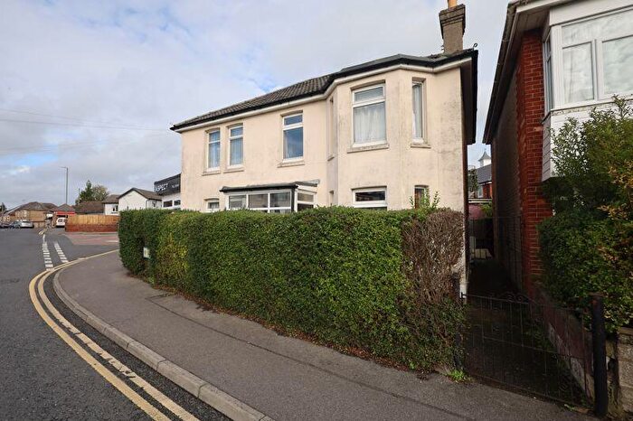 5 Bedroom Detached House To Rent In Withermoor Road, Bournemouth, BH9