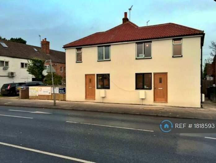 1 Bedroom Semi-Detached House To Rent In London Road, Newbury, RG14