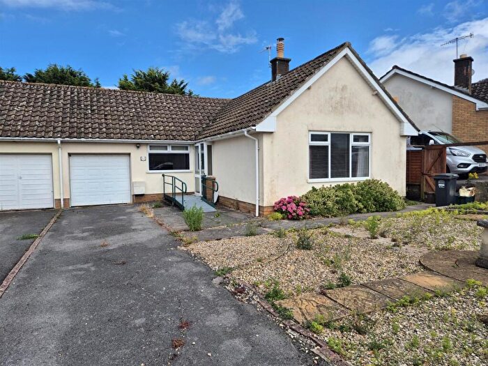2 Bedroom Detached Bungalow For Sale In Orchard Road, Hutton, Weston-Super-Mare, BS24