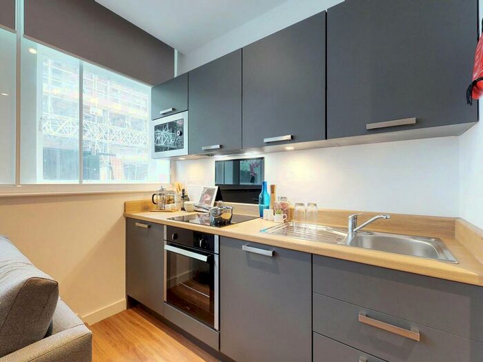 Apartment To Rent In Apt, Gravity Residence #, L2