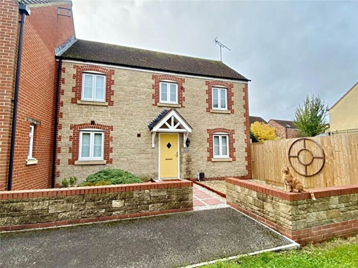 3 Bedroom Semi Detached House To Rent In White Eagle Road, Haydon End, Swindon, Wiltshire, SN25