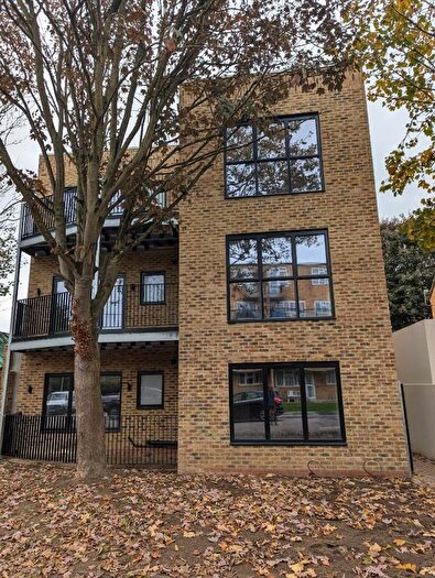 2 Bedroom Flat To Rent In Bredhurst Close, London, SE20