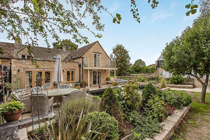5 Bedroom Country House For Sale In Shilton, Burford, OX18