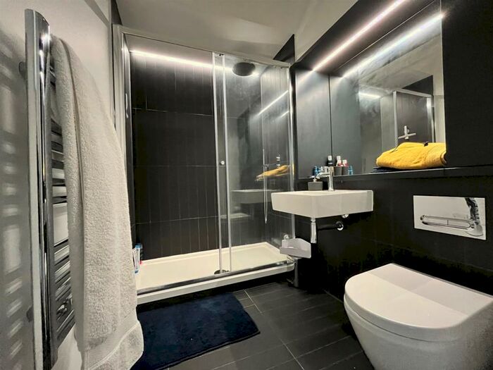 1 Bedroom Flat To Rent In Chapeltown Street, Manchester, M1