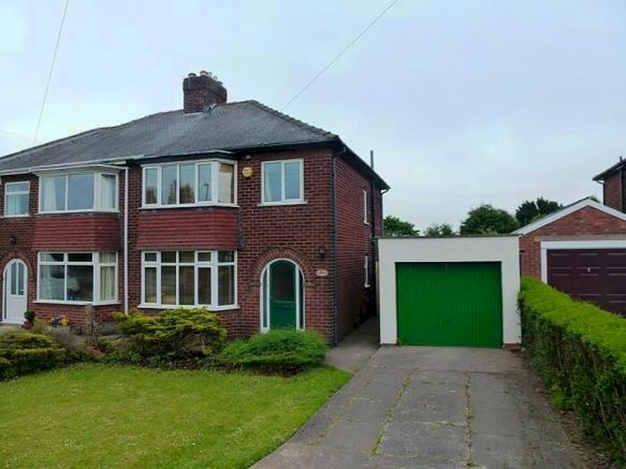 3 Bedroom Semi-Detached House To Rent In Papplewick Lane, Hucknall, NG15