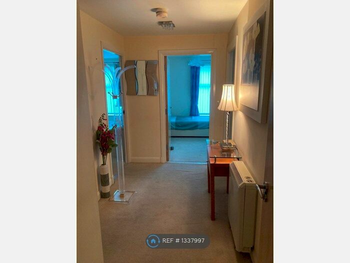 2 Bedroom Flat To Rent In Victoria Mansions, Blackpool, FY3