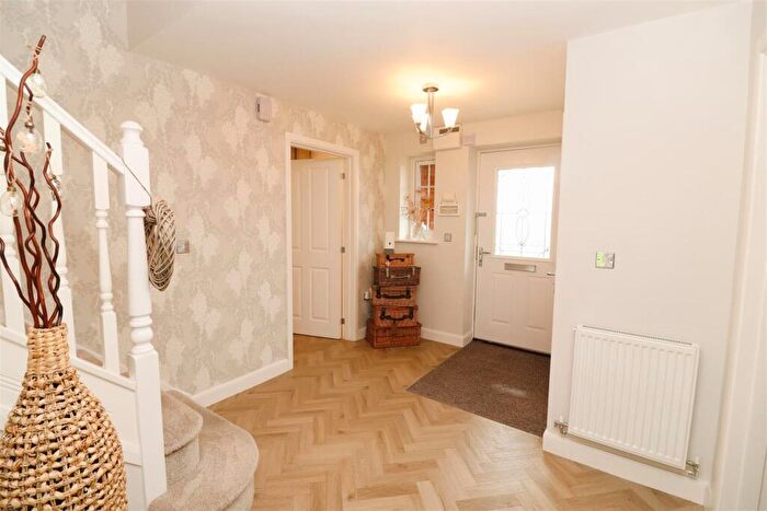 4 Bedroom Detached House For Sale In Chippenham Close, Wellingborough, NN8