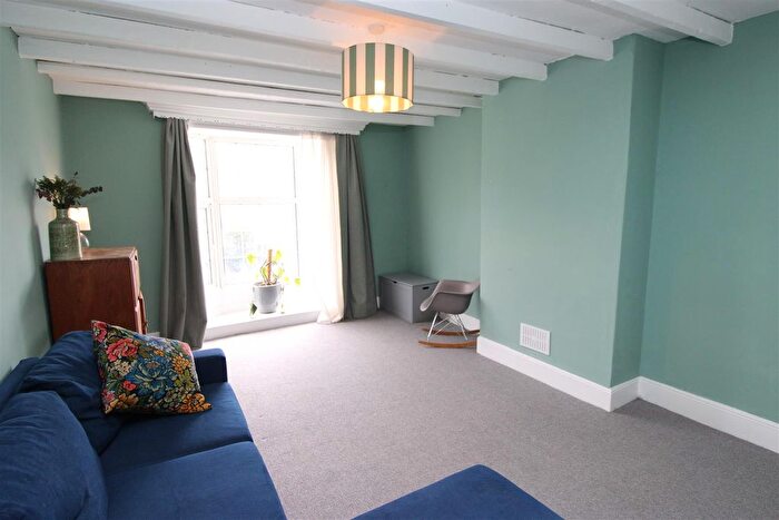 1 Bedroom Flat To Rent In Canterbury Road, Whitstable, CT5