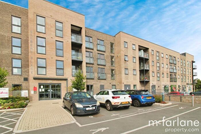 2 Bedroom Flat For Sale In Lowry Way, Swindon, SN3