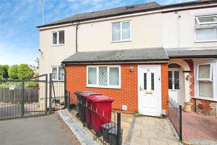 2 Bedroom Apartment To Rent In Highgrove Street, Reading, Berkshire, RG1