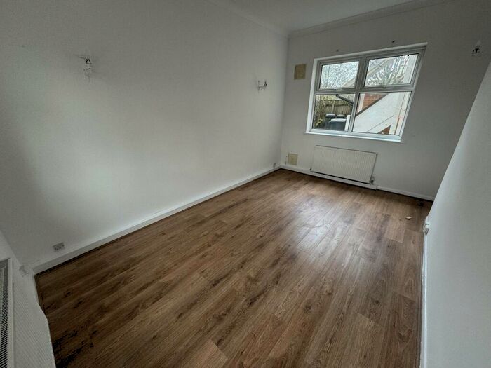 1 Bedroom Flat To Rent In London Road, Leicester, LE2