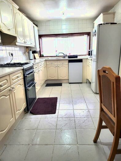 3 Bedroom Terraced House To Rent In Falcon Drive, Staines-Upon-Thames, Surrey, TW19