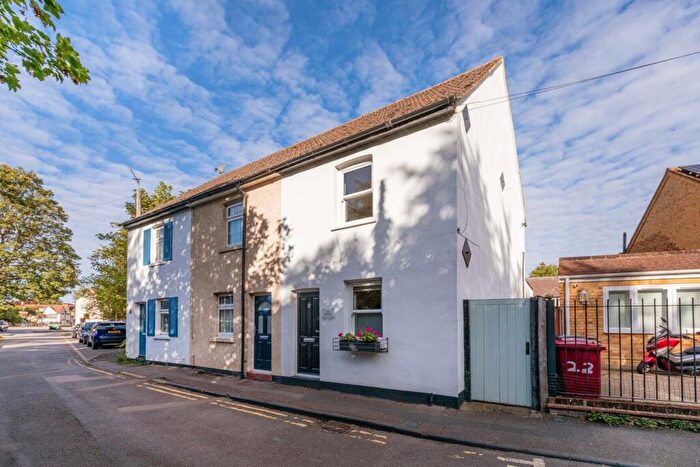 2 Bedroom End Of Terrace House For Sale In Mill Street, Colnbrook, SL3