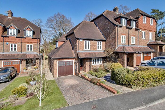 4 Bedroom End Of Terrace House To Rent In Amherst Place, Sevenoaks, Kent, TN13