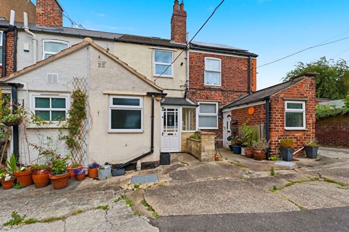 2 Bedroom Terraced House For Sale In Henry Street, Eckington, S21