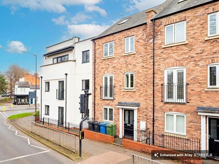 4 Bedroom Semi-Detached House To Rent In Rugby Road, Leamington Spa, CV32