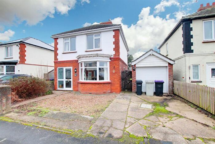 3 Bedroom Detached House For Sale In George Street, Mablethorpe, LN12