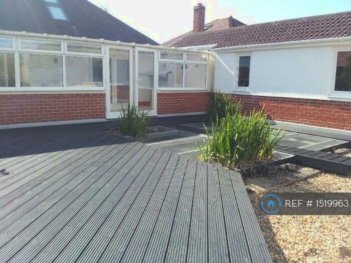 3 Bedroom Bungalow To Rent In Leydene Ave, Bournemouth, BH8