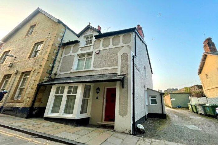 4 Bedroom Property To Rent In Lower High Street, Conwy, LL32
