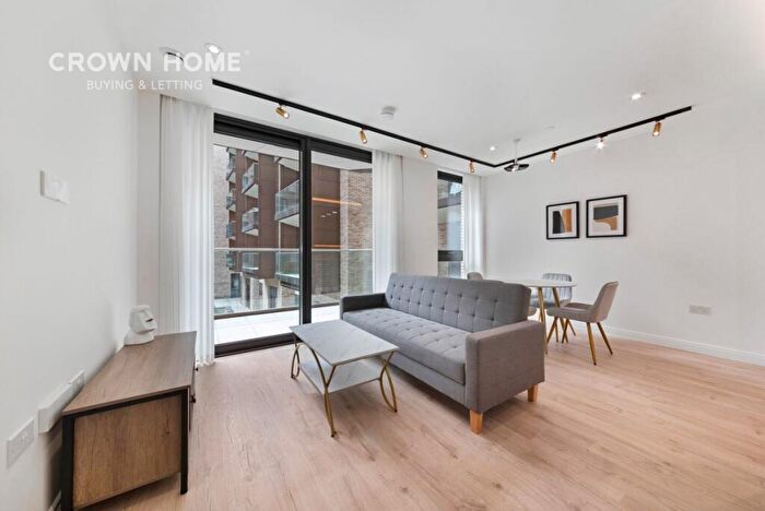 1 Bedroom Apartment To Rent In Siena House, City Road, EC1V