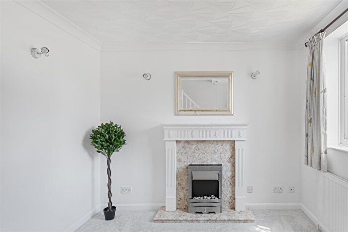 1 Bedroom Semi-Detached House To Rent In White Horse Close, Huntington, York, YO32