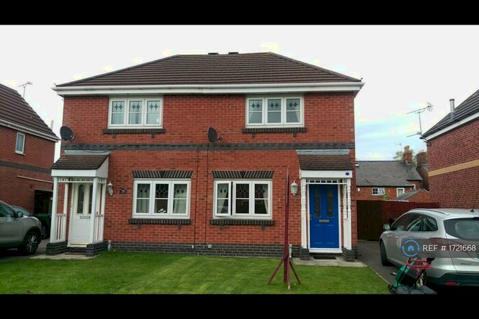 3 Bedroom Semi-Detached House To Rent In Fernleigh Close, Middlewich, CW10
