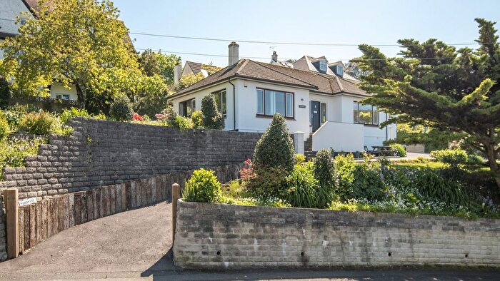 2 Bedroom Detached Bungalow For Sale In Lansdowne Road, Falmouth, TR11