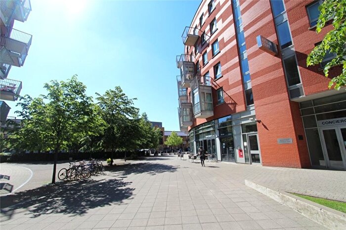 2 Bedroom Flat To Rent In Carronade Court, Eden Grove, London, N7