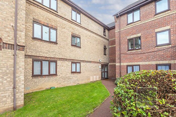 1 Bedroom Flat For Sale In Glendenning Road, Thorpe Park, NR1
