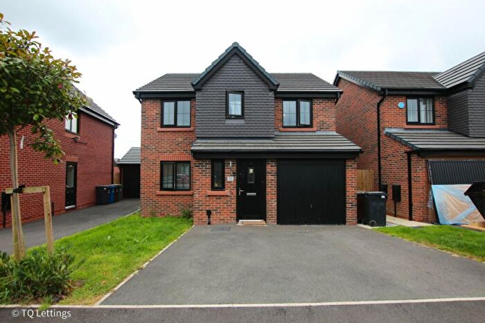 4 Bedroom Detached House To Rent In Silk Mill Street, Tyldesley, M28