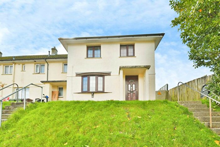 3 Bedroom Semi-Detached House For Sale In Warburton Gardens, Plymouth, PL5
