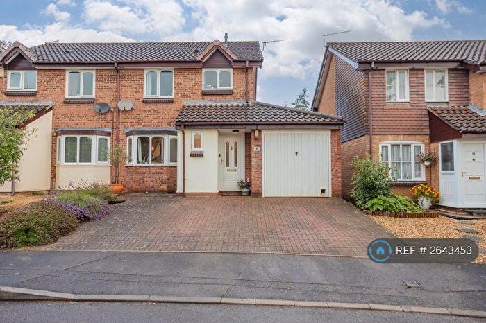 3 Bedroom Semi-Detached House To Rent In Brook Close, Long Ashton, Bristol, BS41