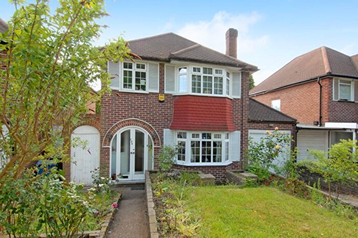 3 Bedroom Detached House For Sale In Marsh Lane, Stanmore, Middlesex, HA7